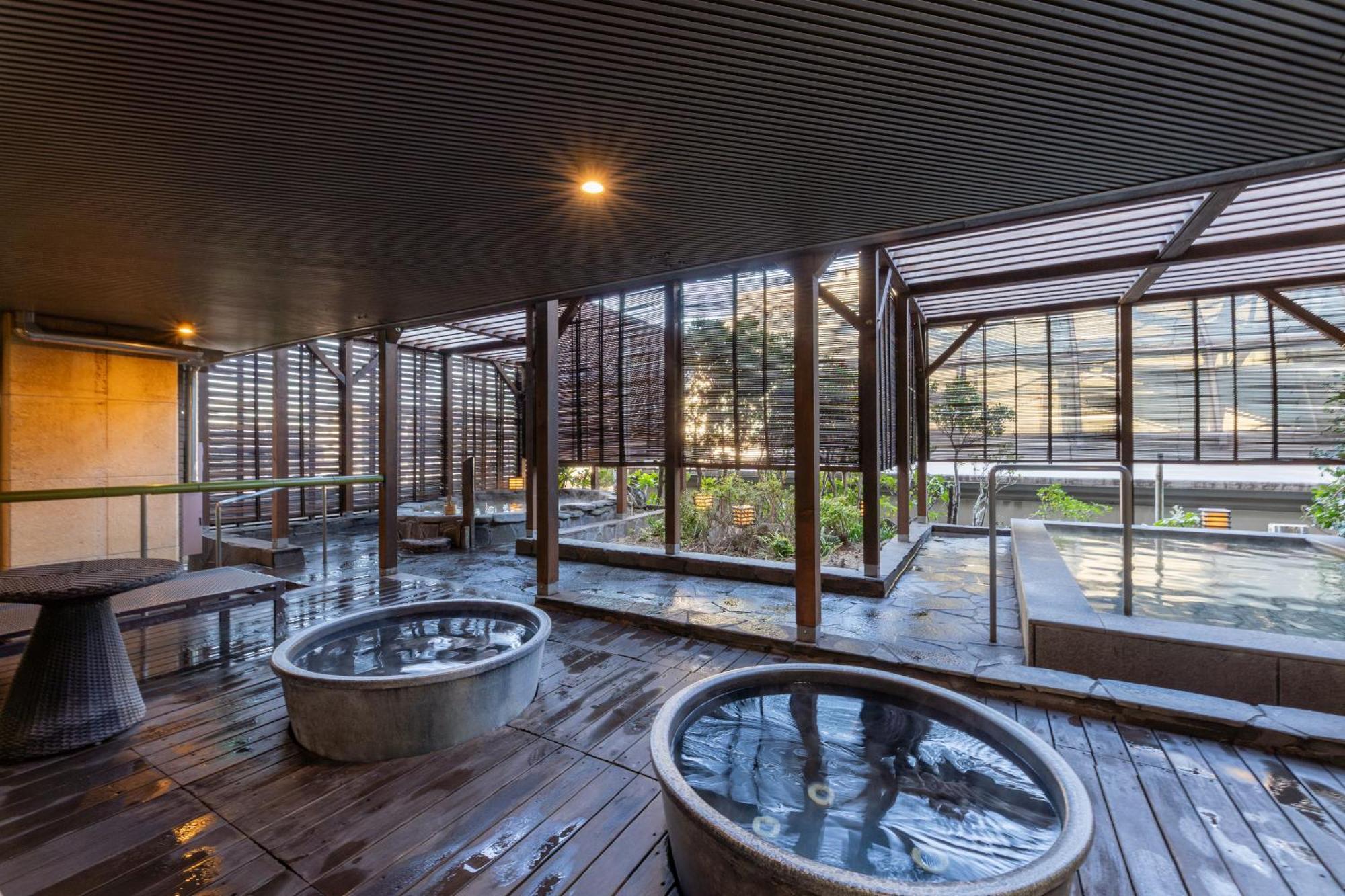 The Qube Hotel Чиба Екстериор снимка