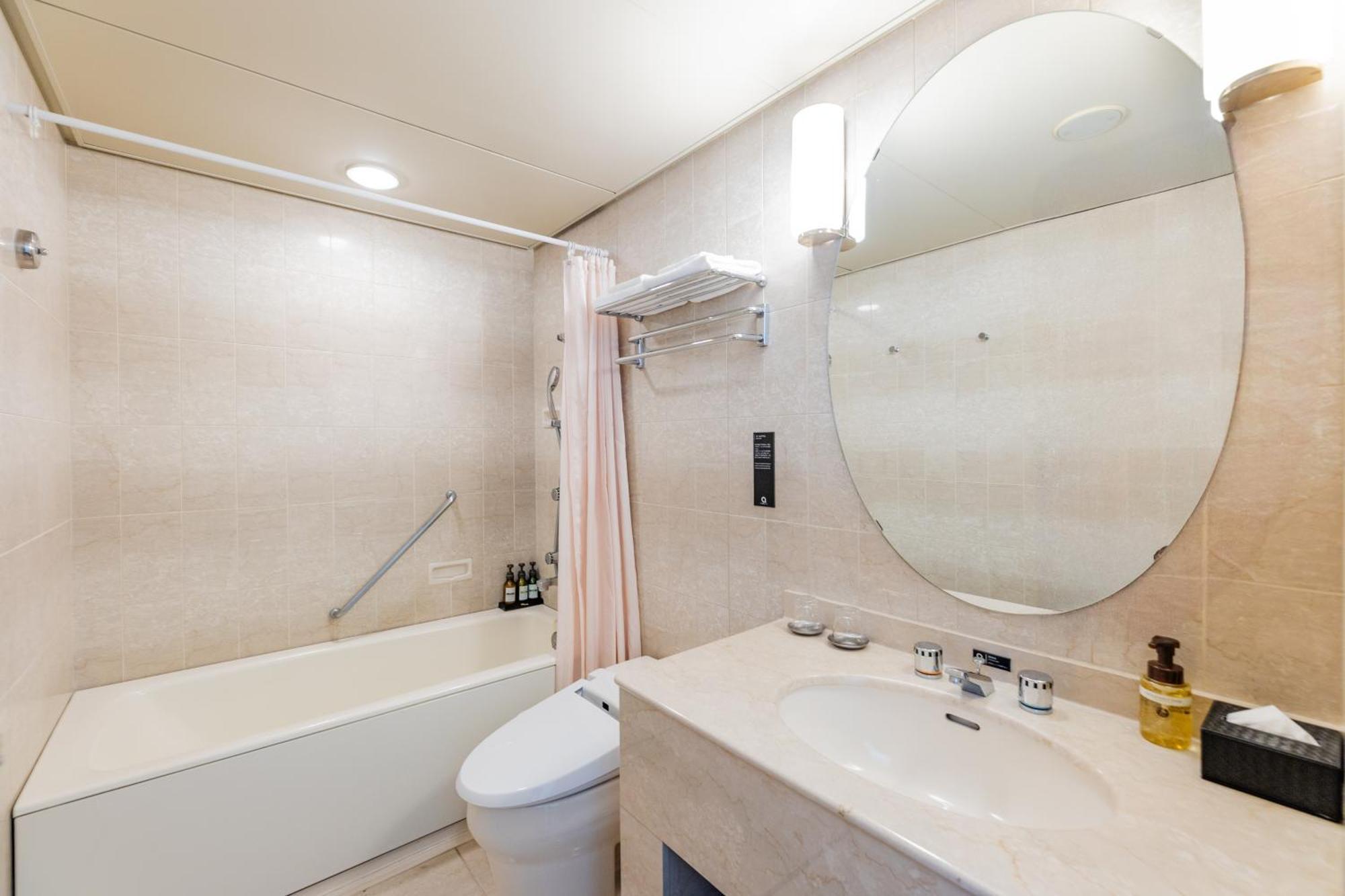 The Qube Hotel Чиба Стая снимка